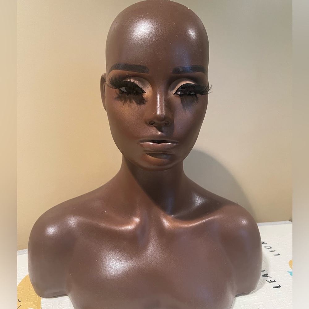 Mannequin Head